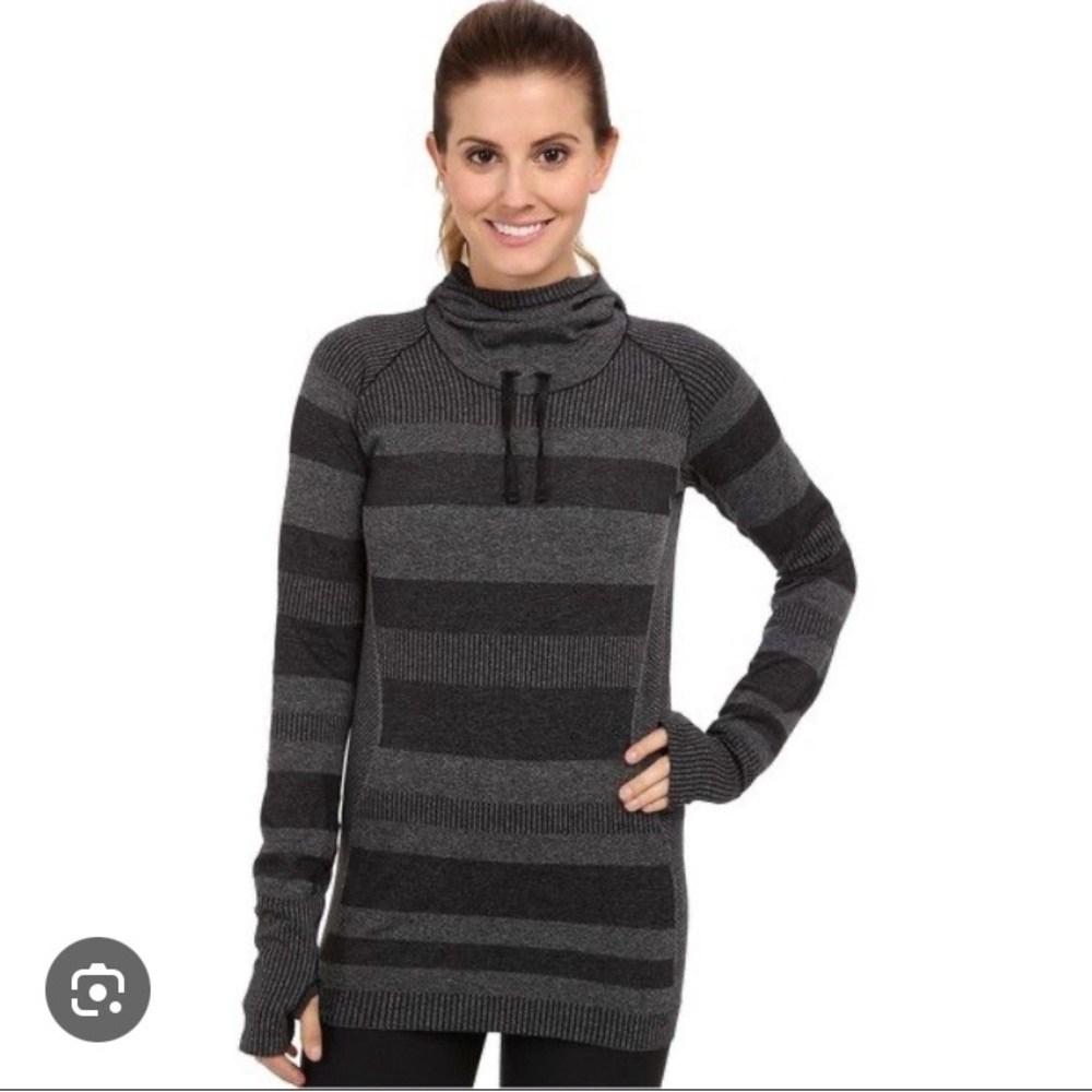 NWT Moving Comfort Fusion Hoodie Size M Gray Black Striped Long Sleeve Shirt Top
